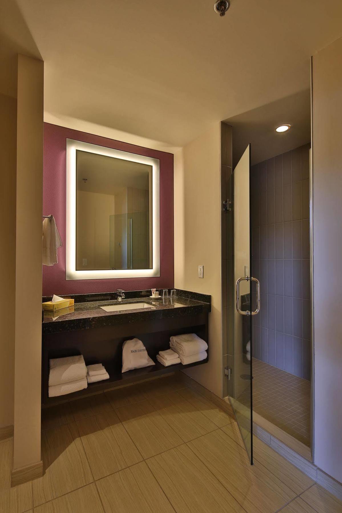 Hotel Harrah's Cherokee Valley River Casino &